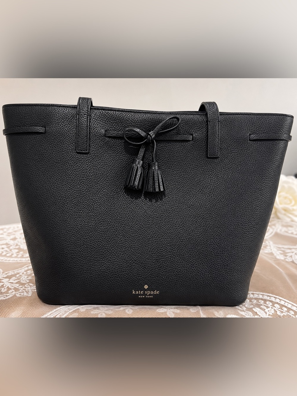 Kate Spade New York Hayes Street Nandy Black Pebbled Leather Tote